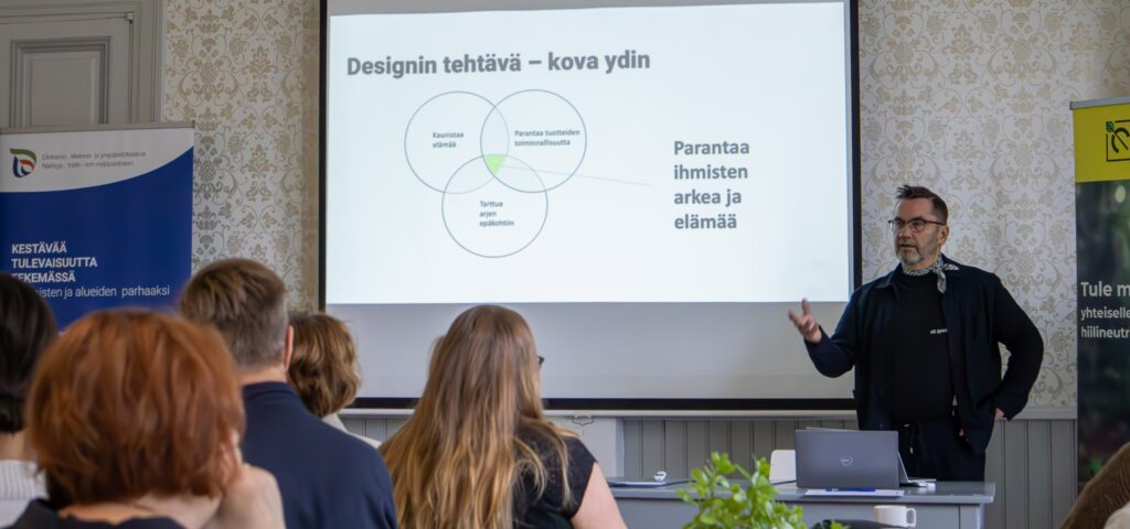 Jukka Kurttila avaa Finlaysonin toimintaa ja strategista ydintä - muotoilua ja sen tehtävää ihmisten arjen ja elämän parantamisena.